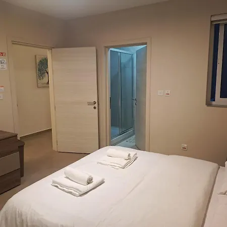 Stylish 3br With Side Sea Views In St Paul Bay Appartement